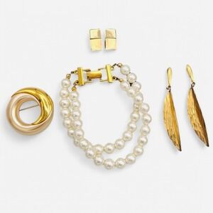 Vintage Napier‎ Gold Tone Jewelry Lot Earrings Bracelet Brooch 4 Pearl Leaf